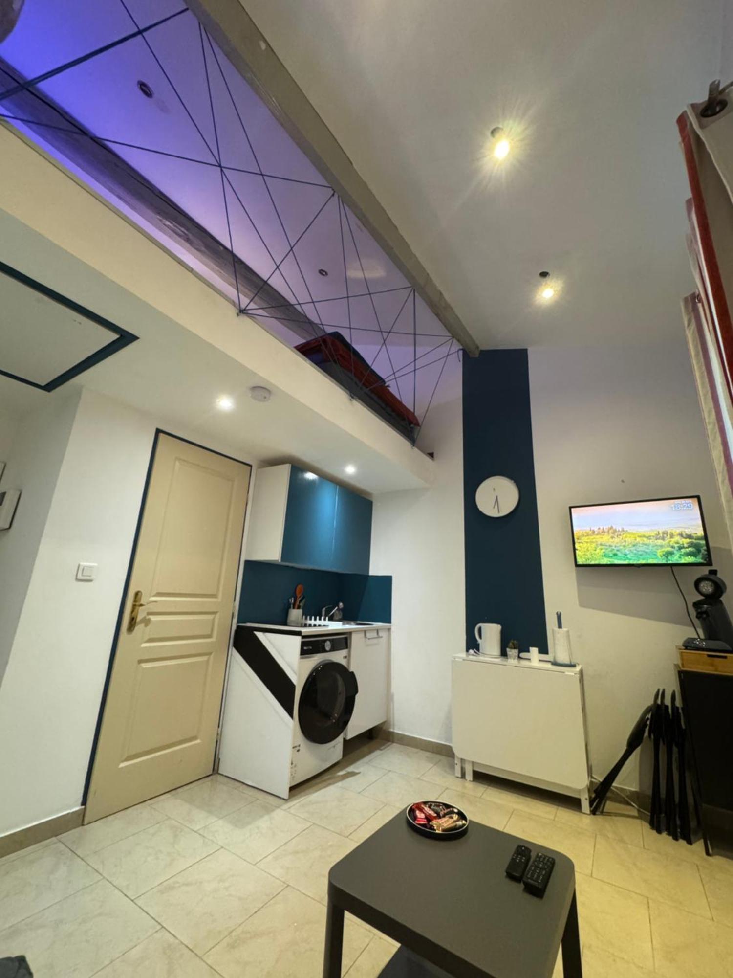 Apartment Tres Beau 9eme